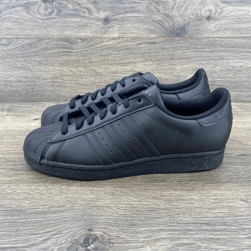 Adidas Superstar Sneakers Mens 10 Black EG4957 Leather Shell Toe Low Top